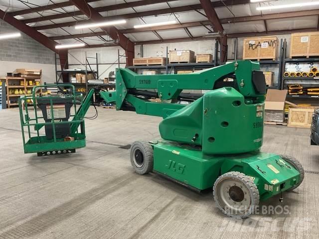 JLG E400AJPN Alkūniniai keltuvai