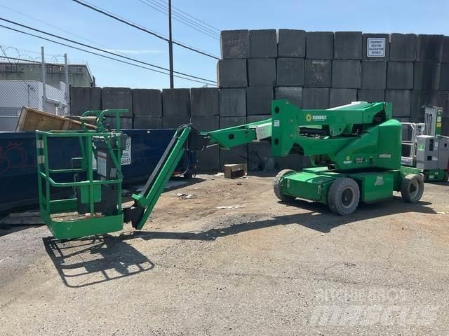 JLG E400AJPN Alkūniniai keltuvai