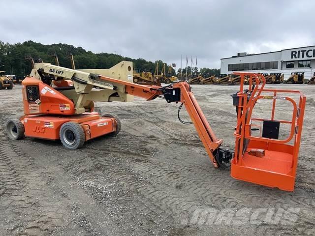 JLG E400AJPN Alkūniniai keltuvai