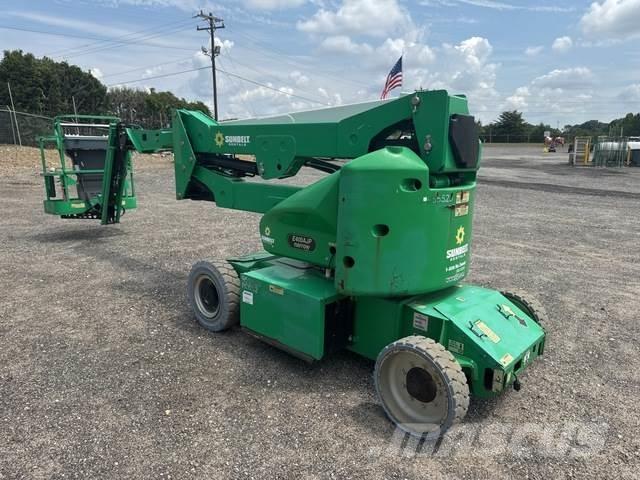 JLG E400AJPN Alkūniniai keltuvai