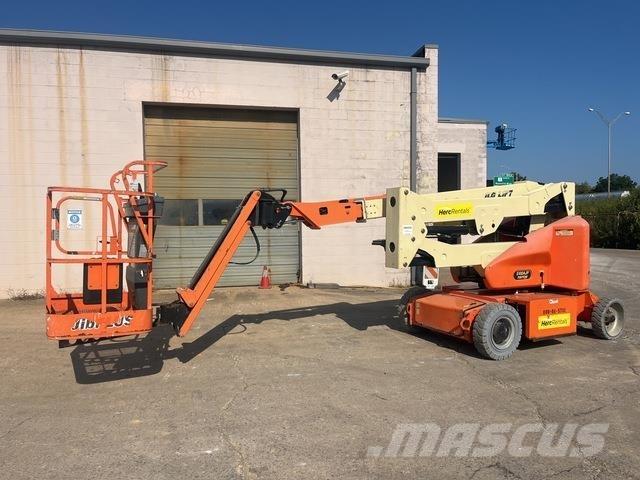JLG E400AJPN Alkūniniai keltuvai