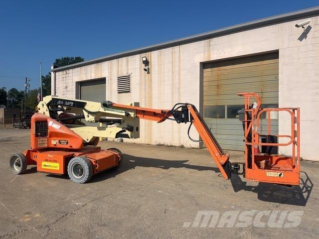 JLG E400AJPN Alkūniniai keltuvai