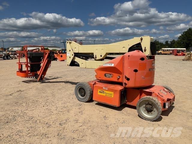 JLG E400AJPN Alkūniniai keltuvai