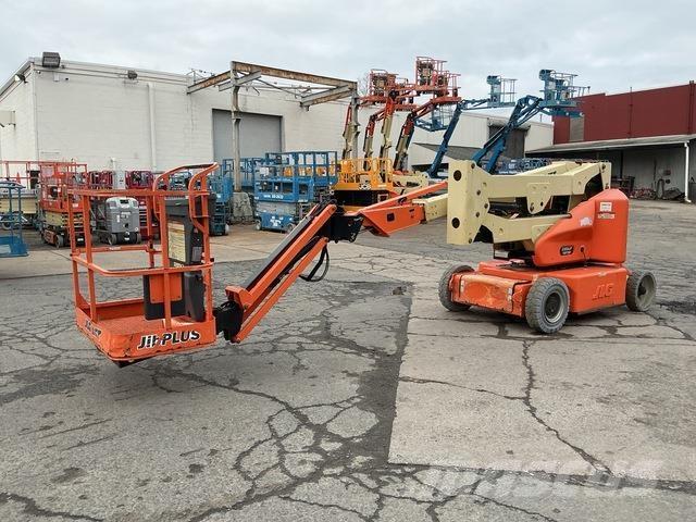 JLG E400AJPN Alkūniniai keltuvai