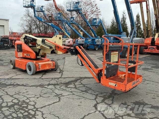 JLG E400AJPN Alkūniniai keltuvai