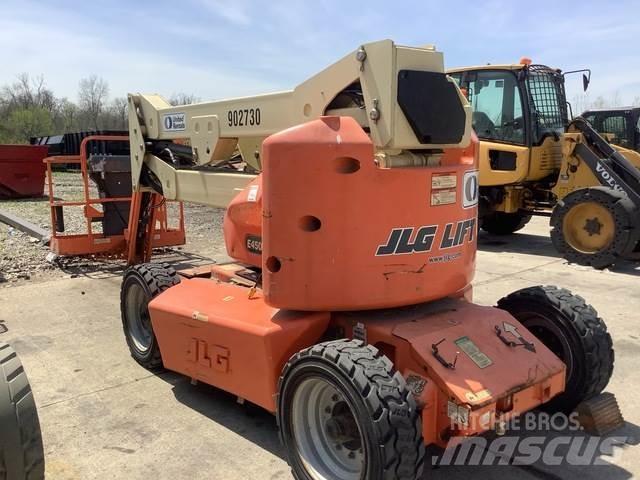 JLG E450AJ Alkūniniai keltuvai