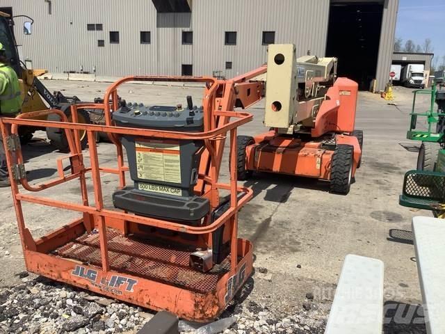 JLG E450AJ Alkūniniai keltuvai