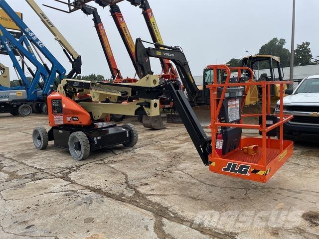 JLG E450AJ Alkūniniai keltuvai