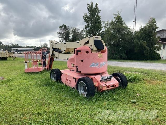 JLG E450AJ Alkūniniai keltuvai