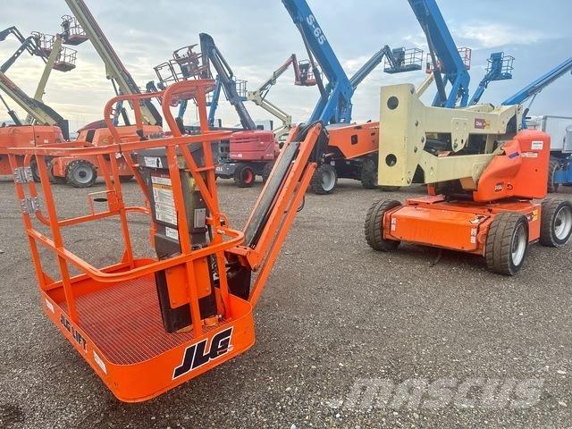 JLG E450AJ Alkūniniai keltuvai