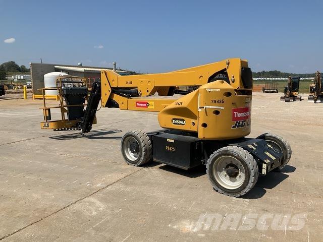 JLG E450AJ Alkūniniai keltuvai