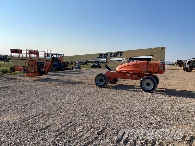 JLG M600JP Teleskopiniai keltuvai