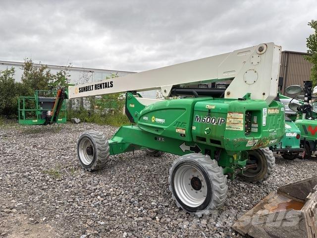 JLG M600JP Teleskopiniai keltuvai