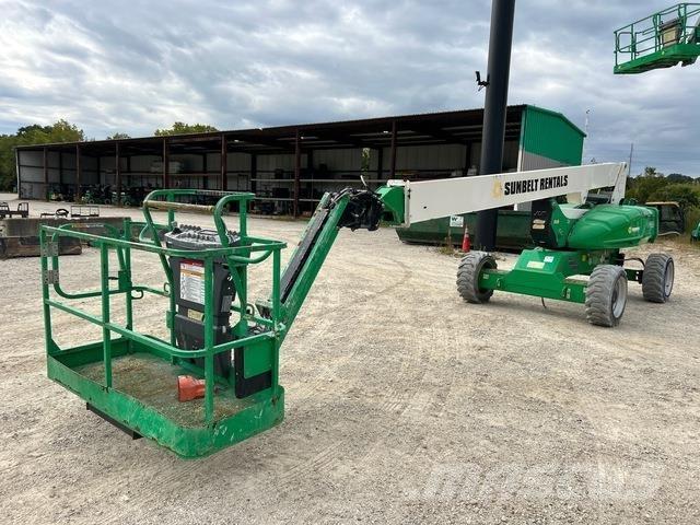 JLG M600JP Teleskopiniai keltuvai