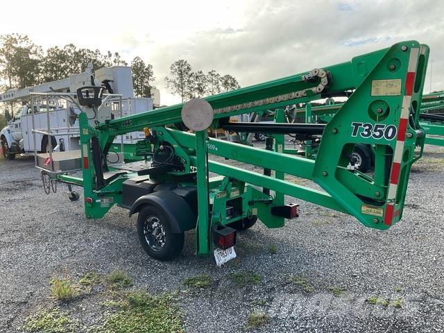 JLG T350 Ant priekabų montuojamos kėlimo platformos
