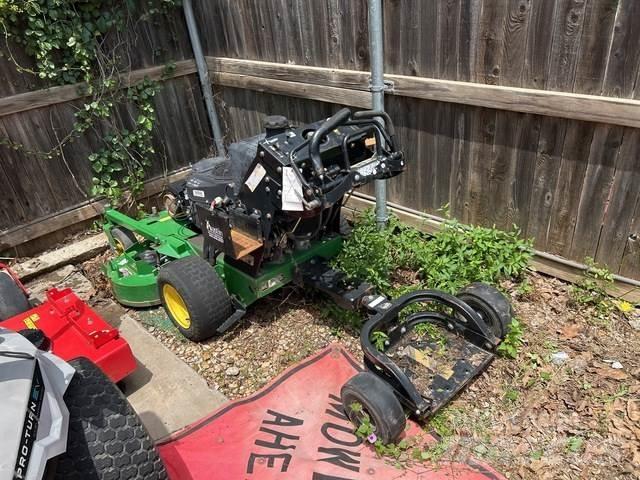 John Deere  Statyba - Kita