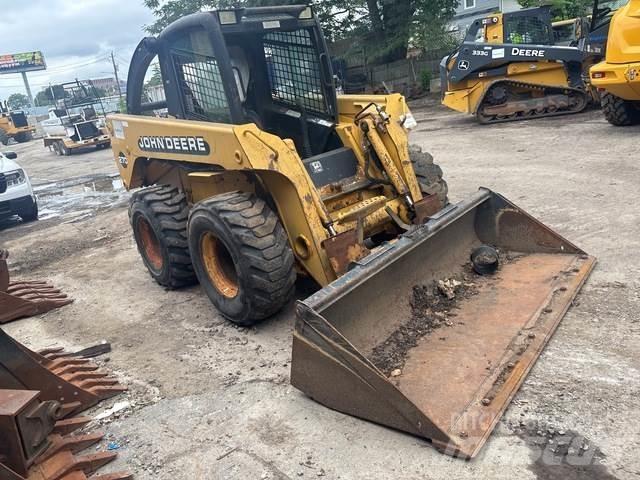 John Deere 270 Krautuvai su šoniniu pasukimu