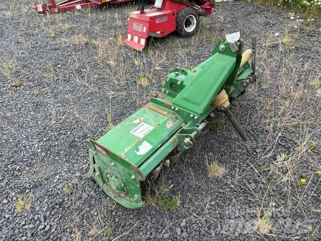 John Deere 655 Kita kultivavimo technika ir priedai