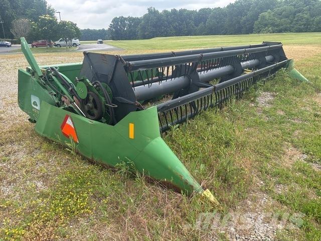 John Deere 925 Derliaus nuėmimo kombainų galvos