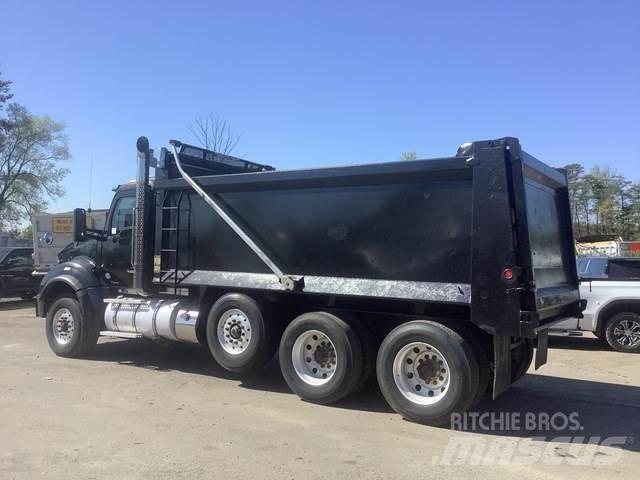 Kenworth  Savivarčių priekabų vilkikai