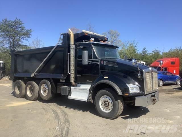 Kenworth  Savivarčių priekabų vilkikai