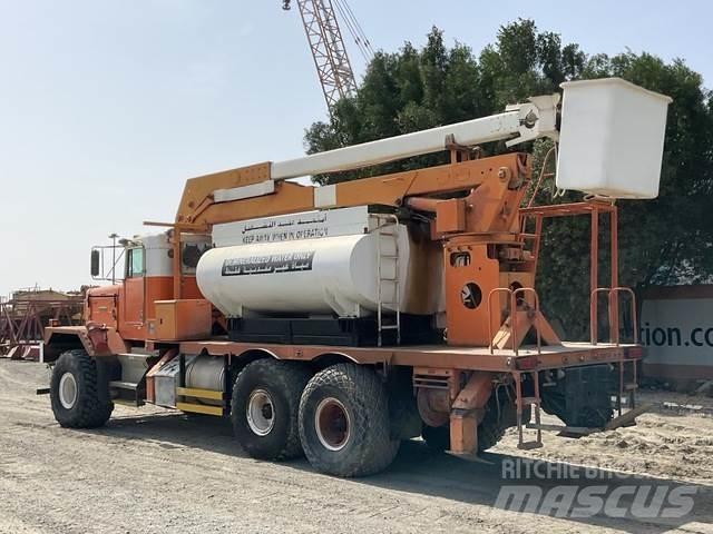 Kenworth C500B Ant vilkikų montuojamos kėlimo platformos