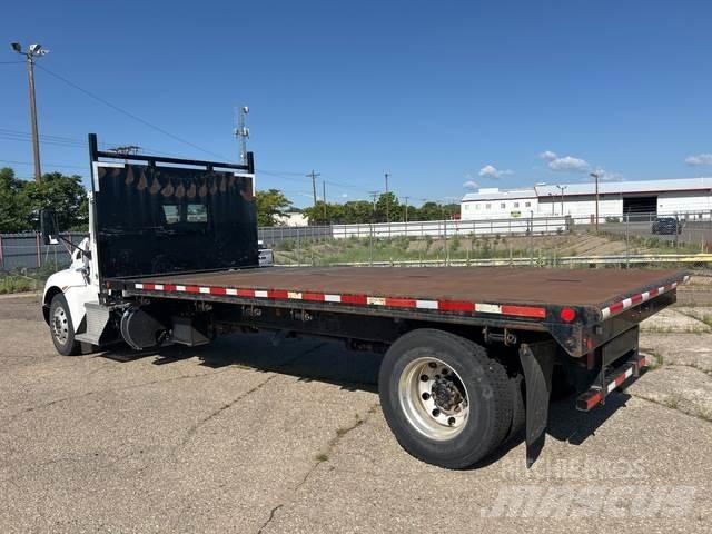 Kenworth T3 Platformos/ Pakrovimas iš šono