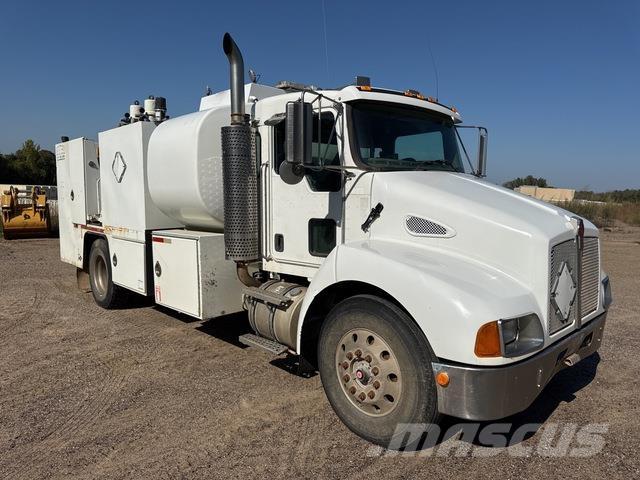 Kenworth T300 Automobilinės cisternos
