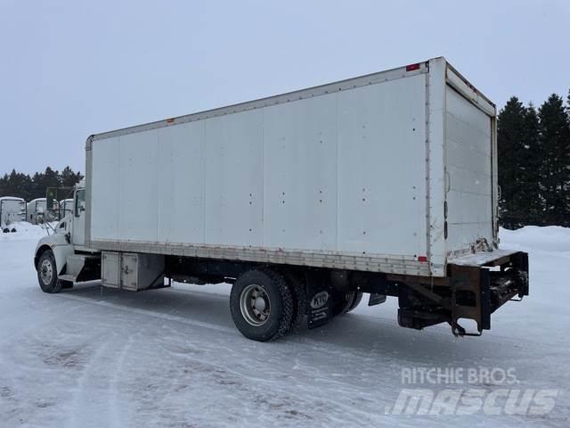 Kenworth T370 Sunkvežimiai su dengtu kėbulu