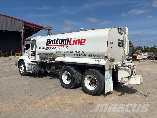 Kenworth T370 Vandens sunkvežimiai