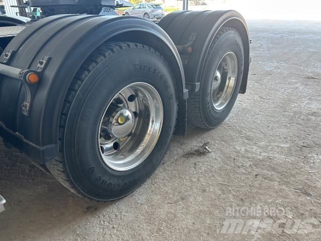 Kenworth T409 Naudoti vilkikai
