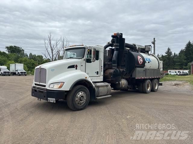 Kenworth T440 Vikšriniai ekskavatoriai