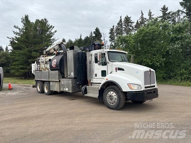 Kenworth T440 Vikšriniai ekskavatoriai