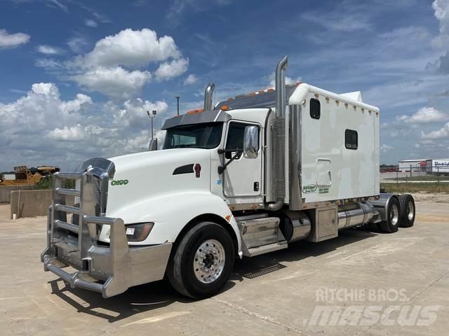 Kenworth T660 Naudoti vilkikai