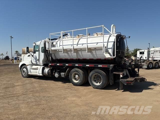 Kenworth T660 Kombinuotos paskirties / vakuuminiai sunkvežimiai