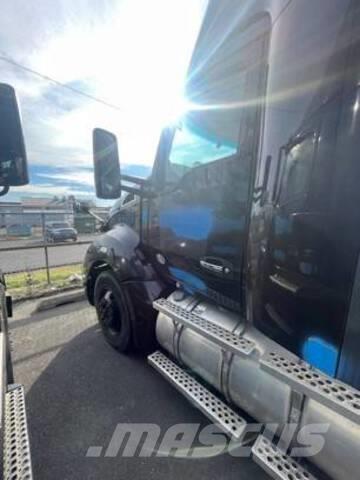 Kenworth T680 Naudoti vilkikai