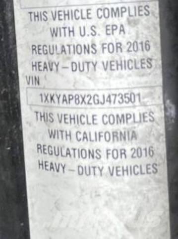 Kenworth T680 Naudoti vilkikai