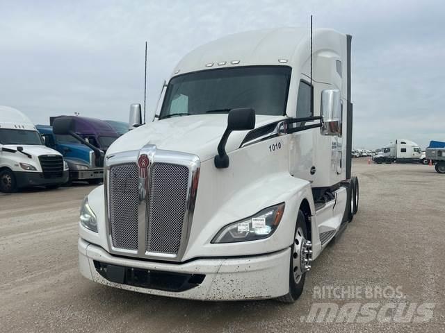 Kenworth T680 Naudoti vilkikai