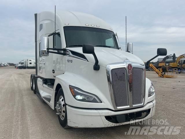 Kenworth T680 Naudoti vilkikai