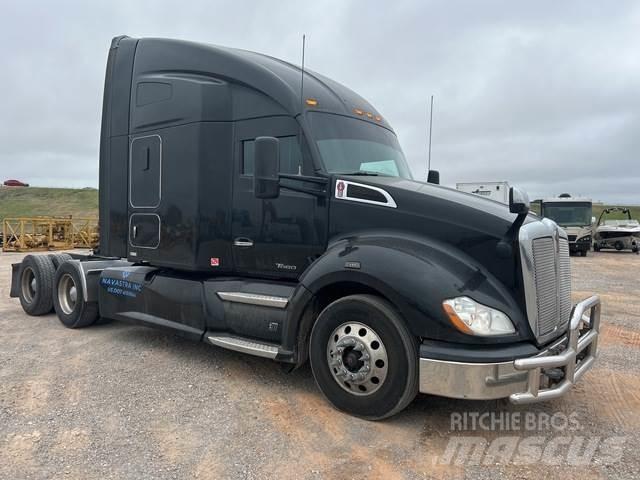 Kenworth T680 Naudoti vilkikai