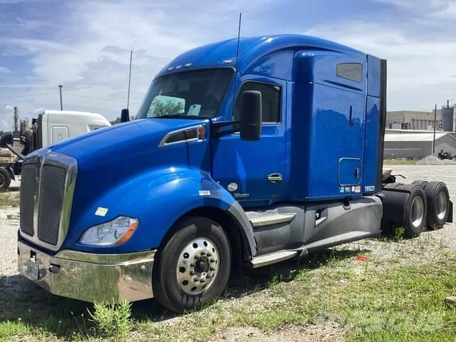 Kenworth T680 Naudoti vilkikai