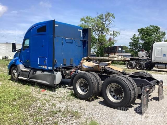 Kenworth T680 Naudoti vilkikai