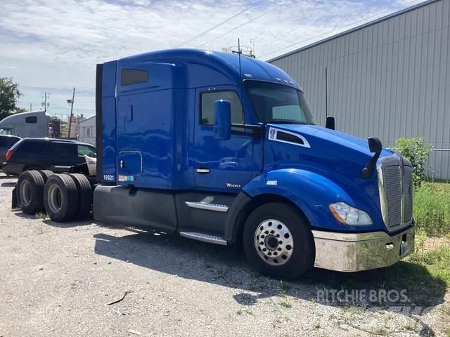 Kenworth T680 Naudoti vilkikai