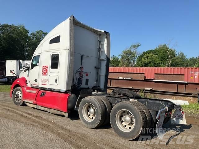 Kenworth T680 Naudoti vilkikai