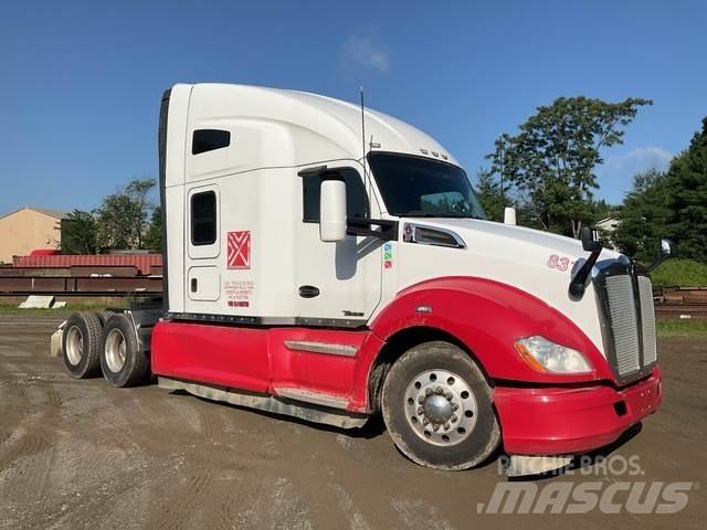 Kenworth T680 Naudoti vilkikai