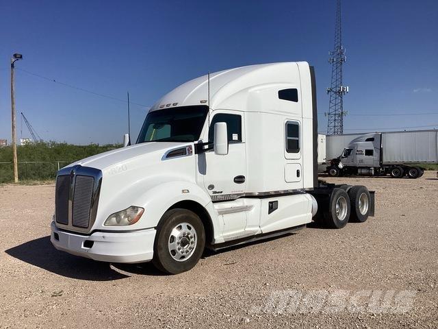 Kenworth T680 Naudoti vilkikai
