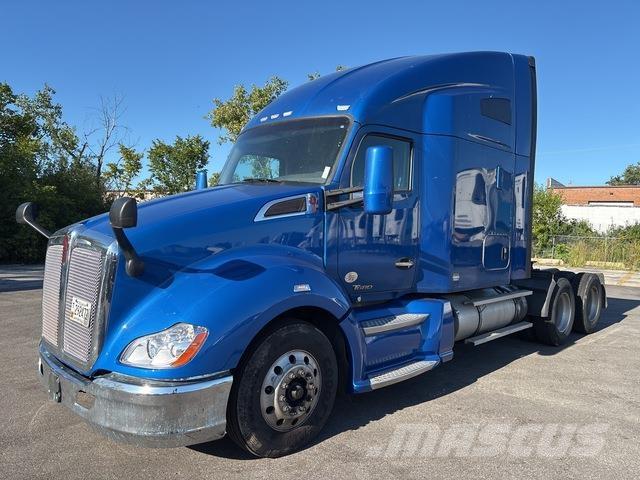 Kenworth T680 Naudoti vilkikai