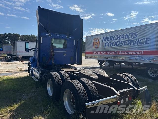 Kenworth T680 Naudoti vilkikai