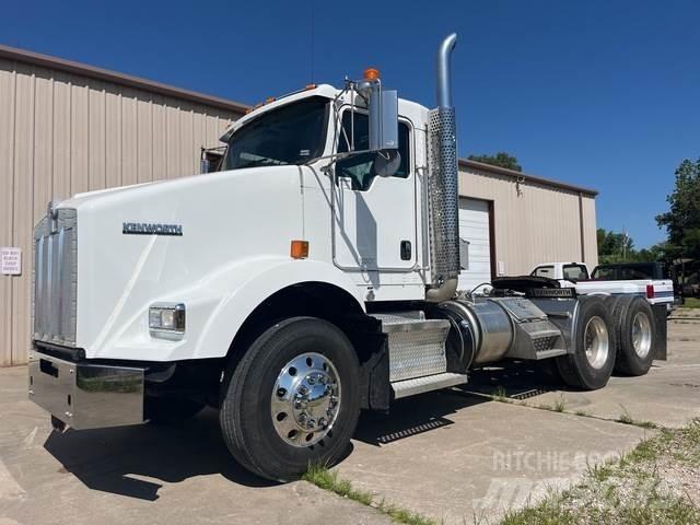 Kenworth T800 Naudoti vilkikai