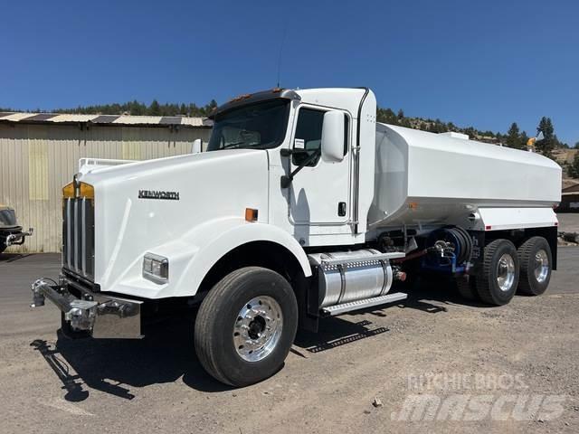 Kenworth T800 Vandens sunkvežimiai